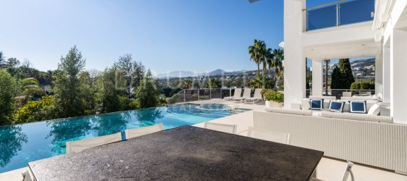 6 bedrooms Villa in Marbella, Spain No. 87400 29