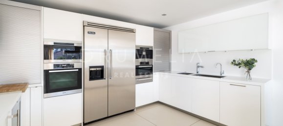 6 bedrooms Villa in Marbella, Spain No. 87400 23