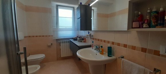6 rooms Apartment in Loreto Aprutino, Italy No. 171629 25