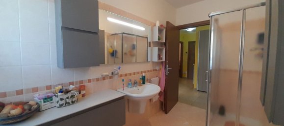 6 rooms Apartment in Loreto Aprutino, Italy No. 171629 26