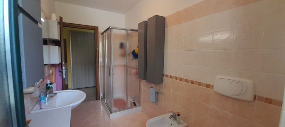 6 rooms Apartment in Loreto Aprutino, Italy No. 171629 27