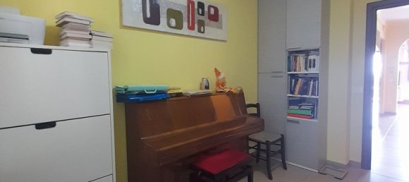 6 rooms Apartment in Loreto Aprutino, Italy No. 171629 23