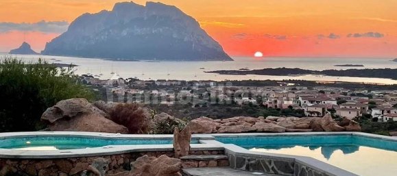 6 bedrooms Villa in Loiri Porto San Paolo, Italy No. 58751 7