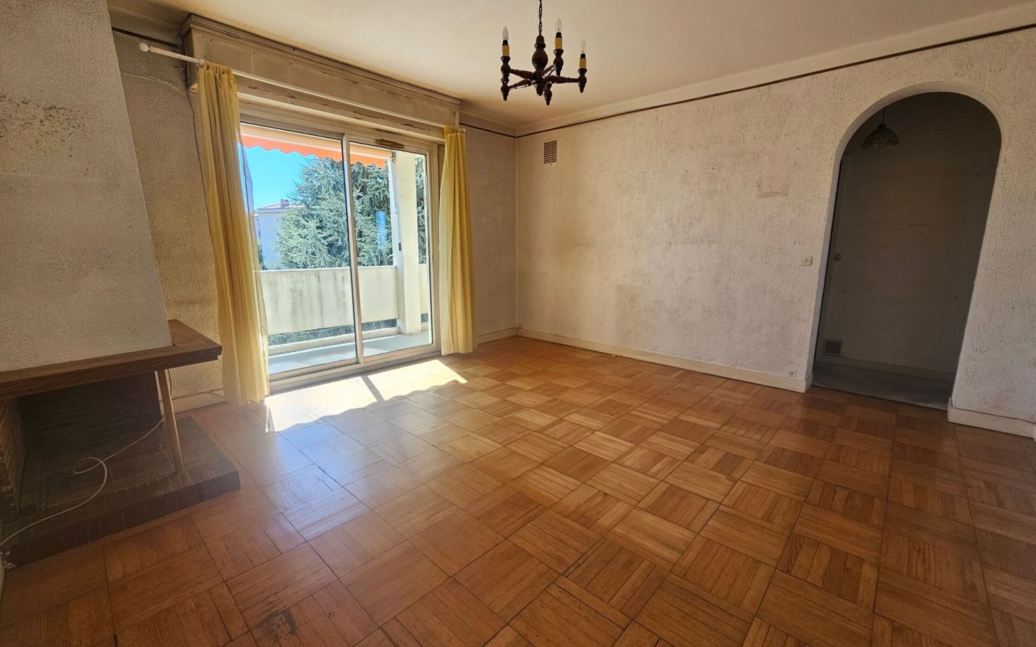 Apartamento de 4 habitaciónes en Toulouse, France No. 338584