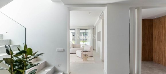 4 غرف نوم فيلا في Marbella, Spain رقم 30855 20