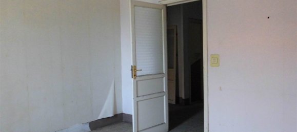 3 bedrooms House in Riposto, Italy No. 163621 16