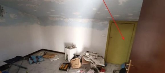 3-salle Appartement à Cirimido, Italy No. 8363 12