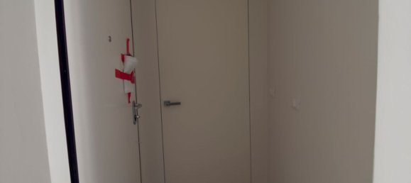 Estudio en Genoa, Italy No. 287205 15