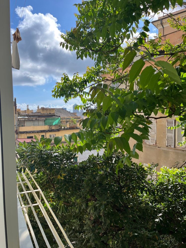 Estudio en Genoa, Italy No. 287205