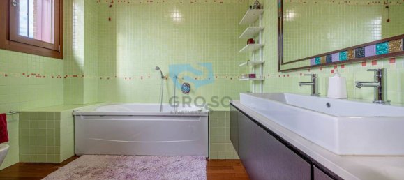 3 bedrooms Villa in Ponzano Veneto, Italy No. 260308 21
