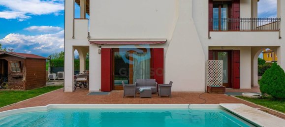 3 bedrooms Villa in Ponzano Veneto, Italy No. 260308 2