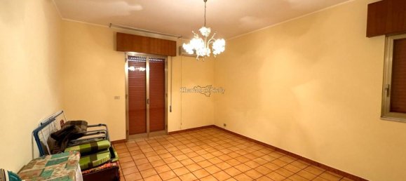 Квартира с 3 комнатами в Модика, Италия № 230614 10