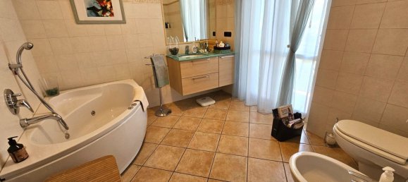 6-Zimmer Haus in Sarzana, Italy, Nr. 85525 24