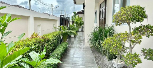 Вилла с 6 спальнями в Паттайя, Таиланд № 74984 9