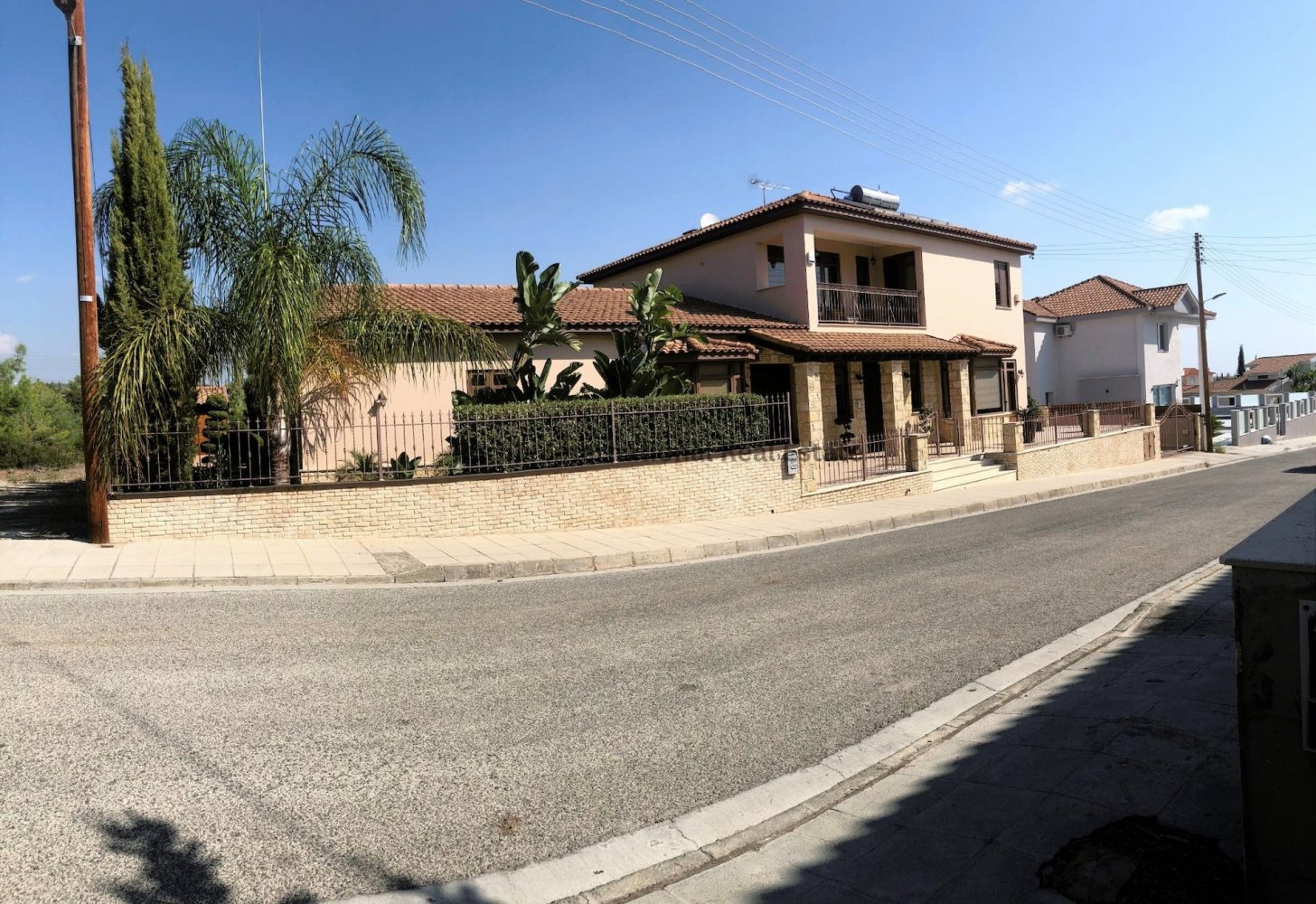 4 bedrooms Villa in Episkopi, Cyprus No. 5358