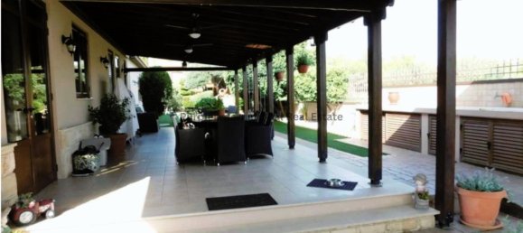4 bedrooms Villa in Episkopi, Cyprus No. 5358 6