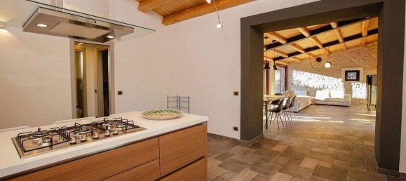 Вилла с 9 комнатами в Шикли, Италия № 7622 4