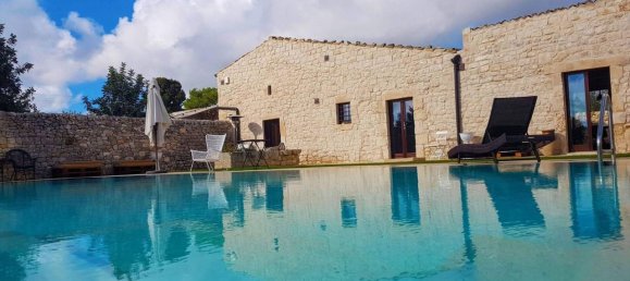 Вилла с 9 комнатами в Шикли, Италия № 7622 3