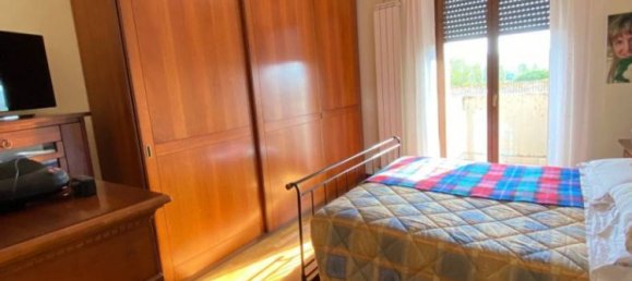 4 Schlafzimmer Villa in Senigallia, Italy, Nr. 328952 6