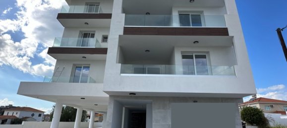 Квартира с 2 спальнями в Ларнака, Кипр № 35922 2