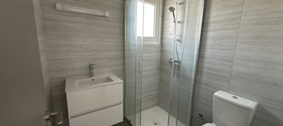 Квартира с 2 спальнями в Ларнака, Кипр № 35922 4
