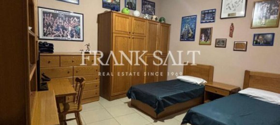 Adosado de 3 dormitorios en Qormi, Malta No. 8222 12