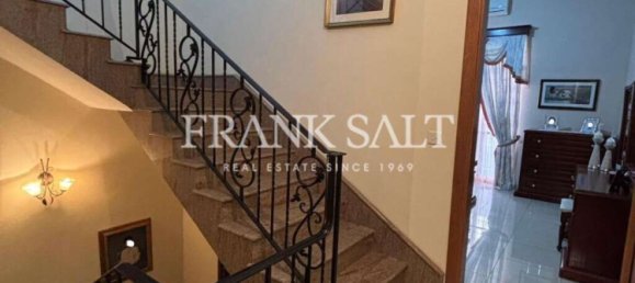 Adosado de 3 dormitorios en Qormi, Malta No. 8222 15