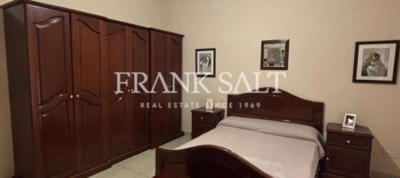 Adosado de 3 dormitorios en Qormi, Malta No. 8222 10