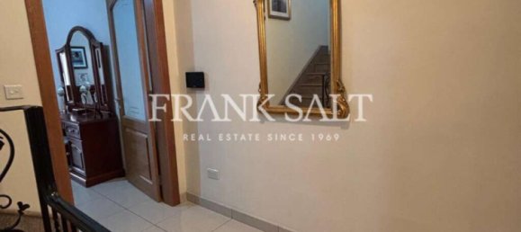 Adosado de 3 dormitorios en Qormi, Malta No. 8222 14