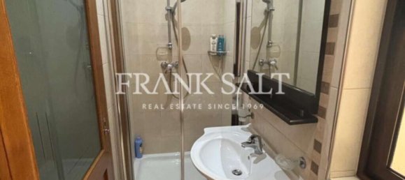 Adosado de 3 dormitorios en Qormi, Malta No. 8222 19