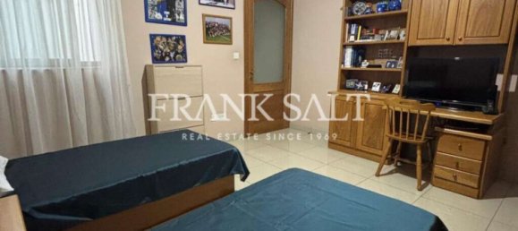 Adosado de 3 dormitorios en Qormi, Malta No. 8222 11