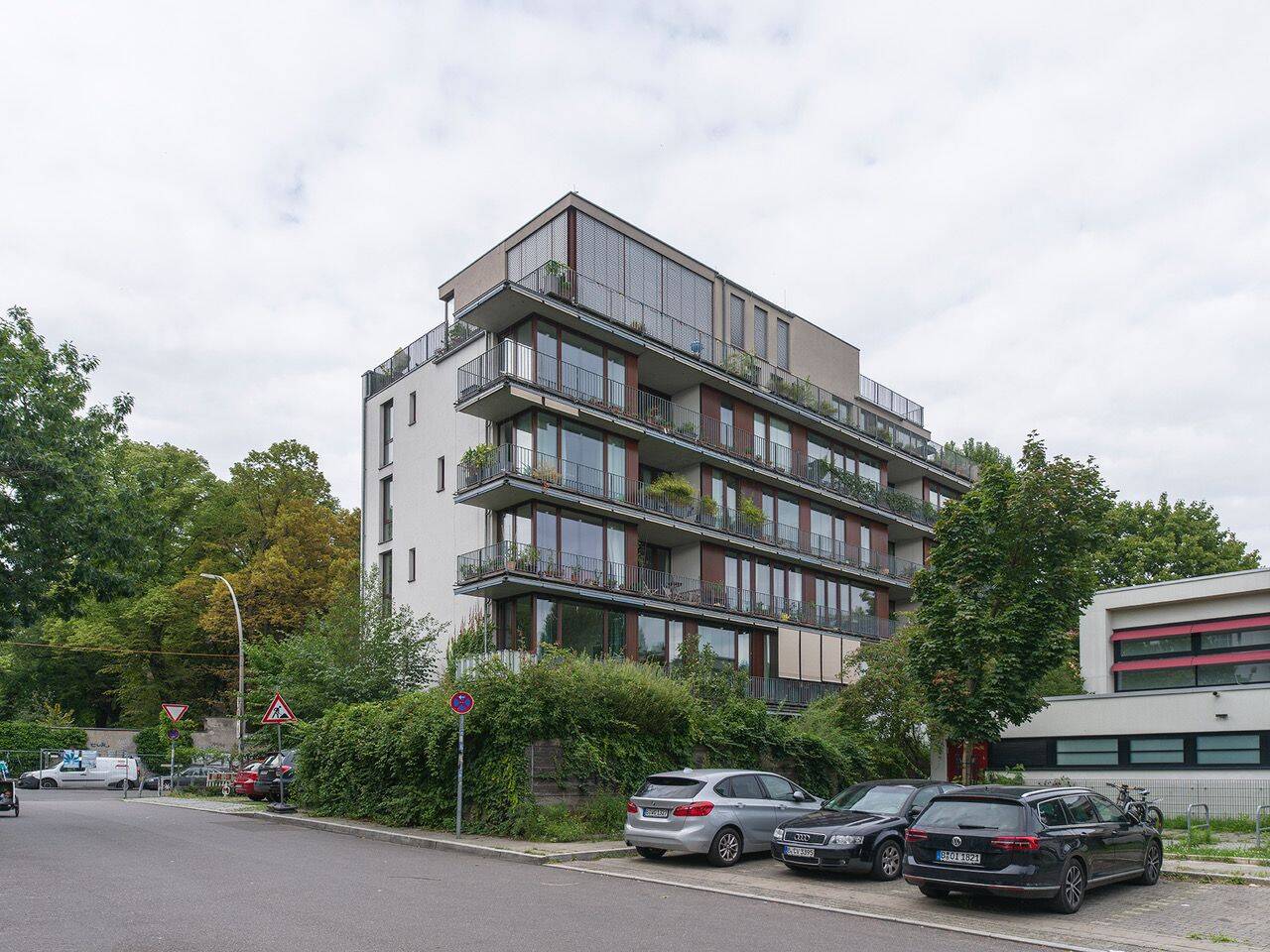 4غرفة منزل ذو طابقين في Schoneberg, Germany رقم 263073