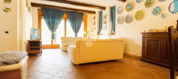 5 Schlafzimmer Villa in Anzio, Italy, Nr. 375276 15
