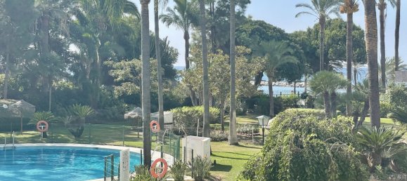 6 Schlafzimmer Doppelhaus in Marbella, Spain, Nr. 41191 2