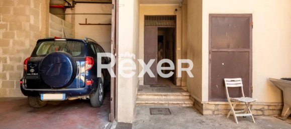 4 rooms Apartment in Rome, Italy No. 309450 33