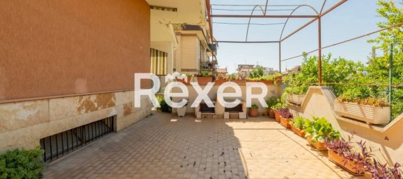 4 rooms Apartment in Rome, Italy No. 309450 26