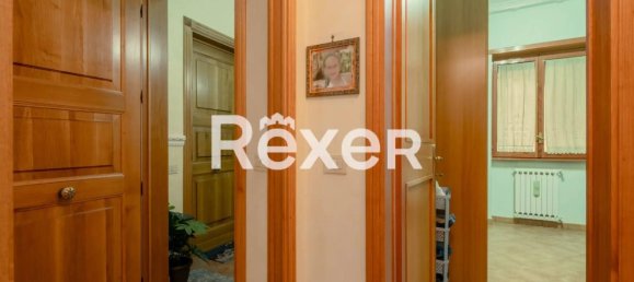 4 rooms Apartment in Rome, Italy No. 309450 19