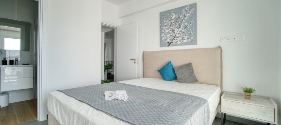 3 bedrooms Apartment in Kato Paphos, Cyprus No. 23300 9