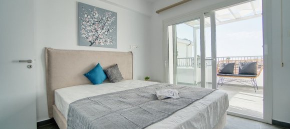 3 bedrooms Apartment in Kato Paphos, Cyprus No. 23300 10