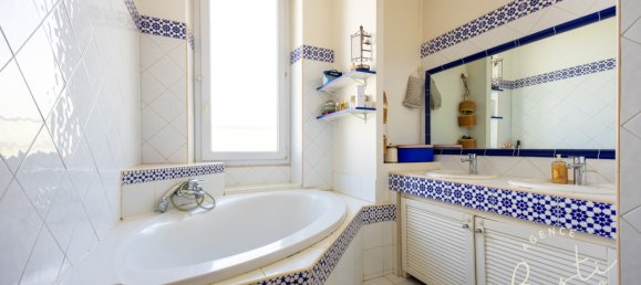 4 Schlafzimmer Villa in Marseille, France, Nr. 298051 12