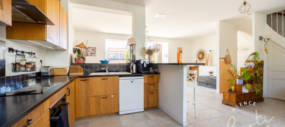 4 Schlafzimmer Villa in Marseille, France, Nr. 298051 4