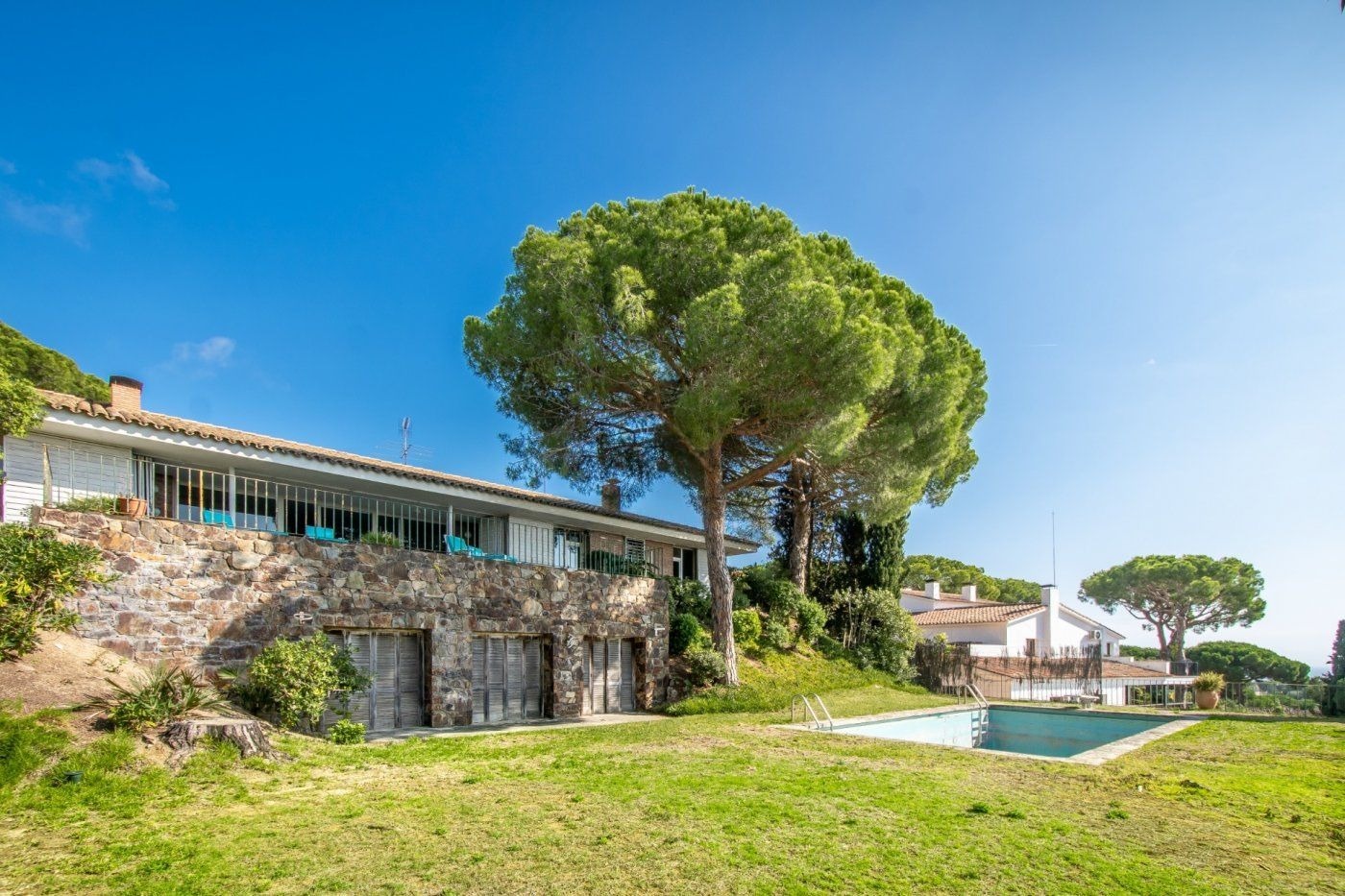 Дом с 6 спальнями в Сан-Андреу-де-Льяванерес, Испания № 289369