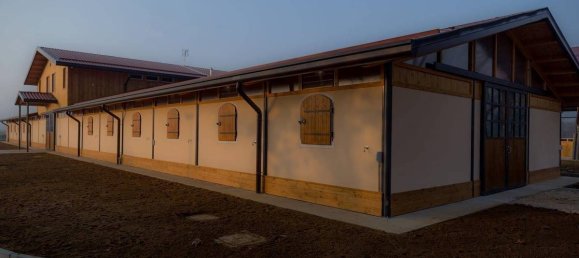 5-Zimmer Gewerbliche Immobilie in Seniga, Italy, Nr. 122310 4