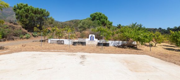  Land in Estepona, Spain No. 167122 3