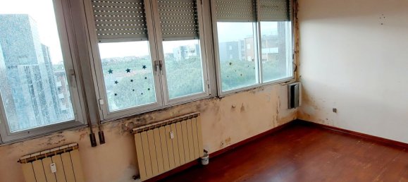 4 rooms Apartment in Prato, Italy No. 48807 20