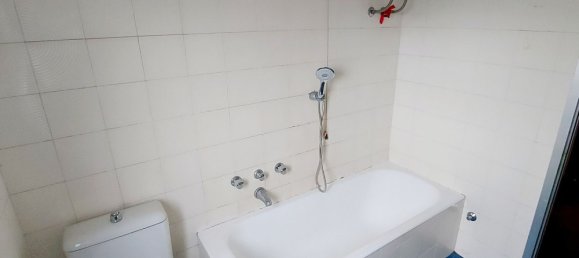 4 rooms Apartment in Prato, Italy No. 48807 4