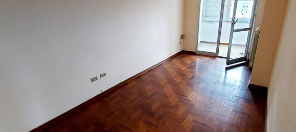4 rooms Apartment in Prato, Italy No. 48807 14