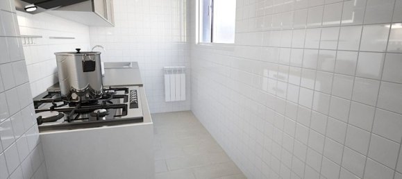 4 rooms Apartment in Prato, Italy No. 48807 2