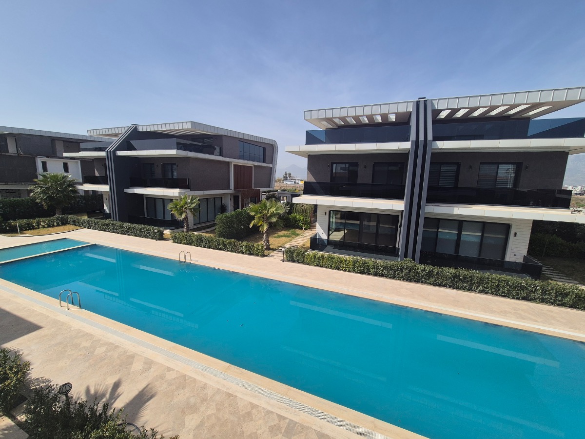 Villa 5+1 in Antalya, Turkey No. 41189