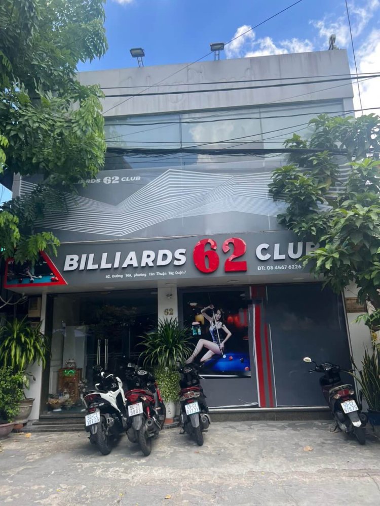 133m² House in District 7, Vietnam No. 7429